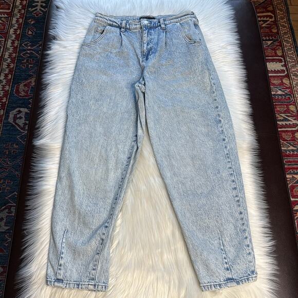 Banana Republic Factory LIght Wash High Rise Balloon Jeans - Picture 2 of 7